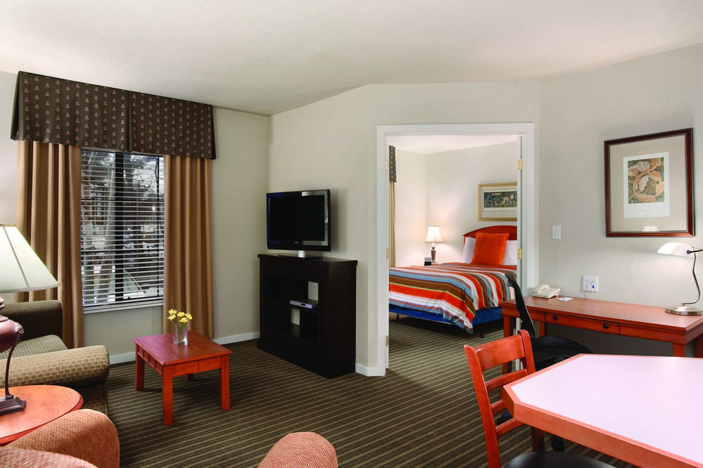 Hyatt House Boston/Burlington Hotel Exterior photo