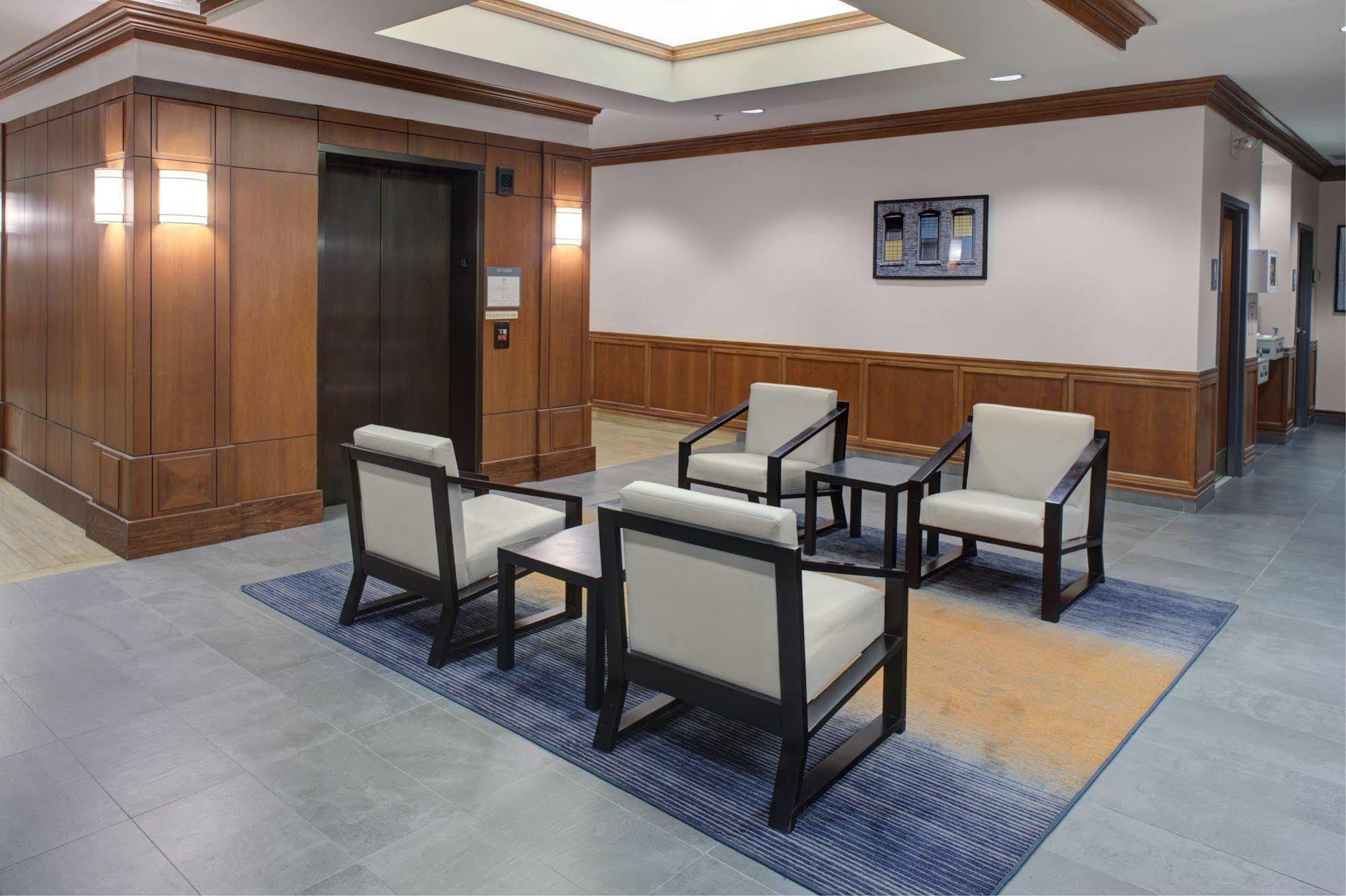 Hyatt House Boston/Burlington Hotel Exterior photo